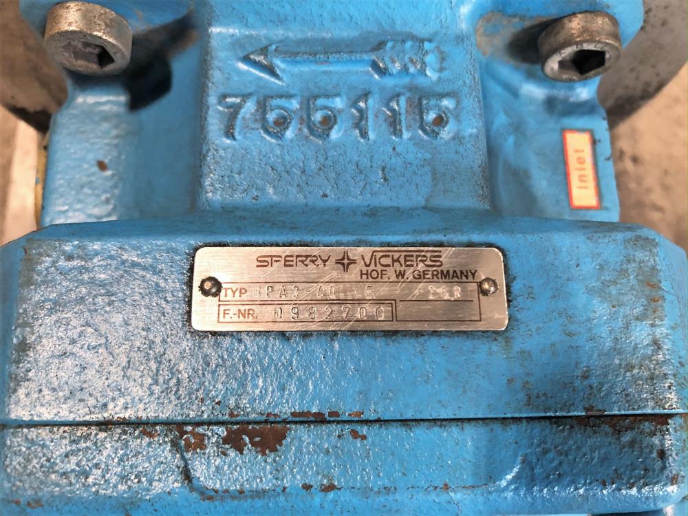 Sperry Vickers 1-1/2" NPT Hydraulic Gear Pump GPA3-40-E-20R w/KTR Bellhousing